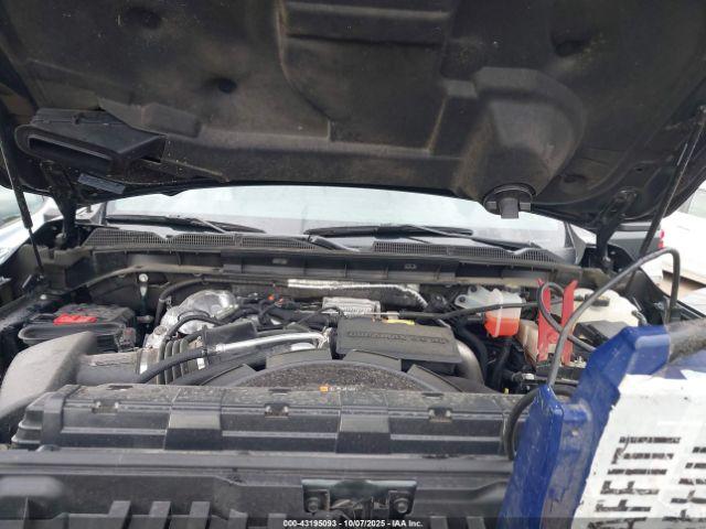 General Motors Sierra 2500HD 4wd  Standard Bed Denali Image 2