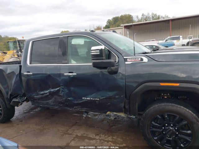 General Motors Sierra 2500HD 4wd  Standard Bed Denali Image 3