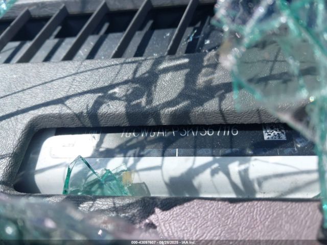 Chevrolet Express Work Van Image 8