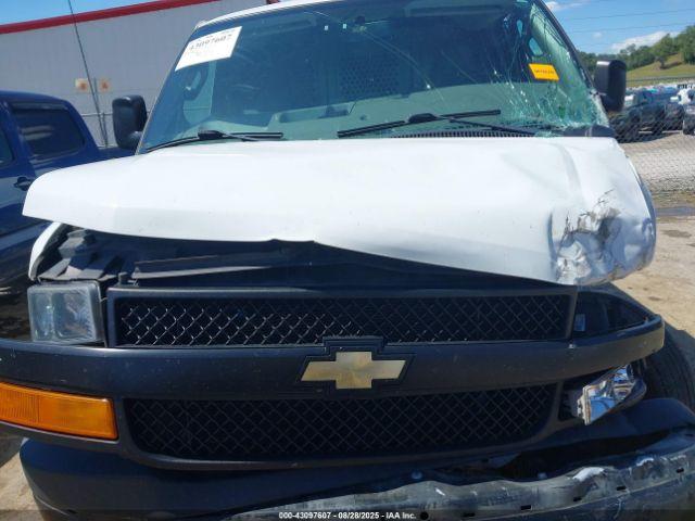 Chevrolet Express Work Van Image 15