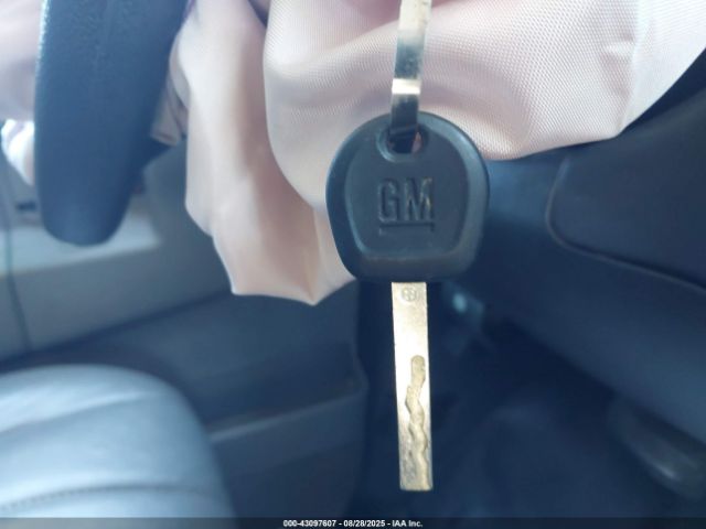 Chevrolet Express Work Van Image 6