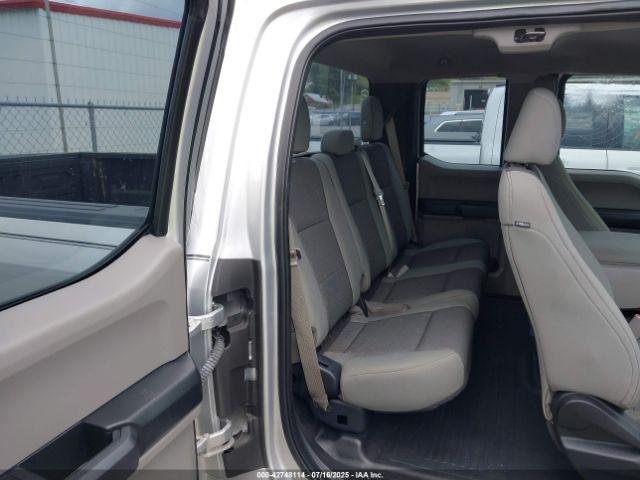 Ford F-150 Xl Image 12