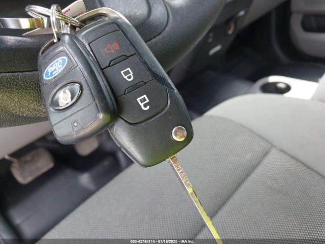 Ford F-150 Xl Image 6