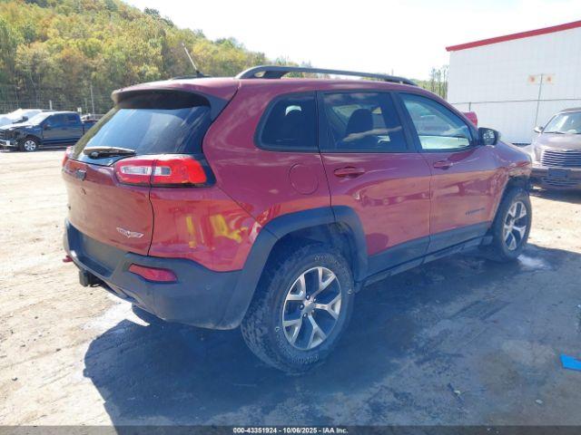 Jeep Cherokee Trailhawk Image 9