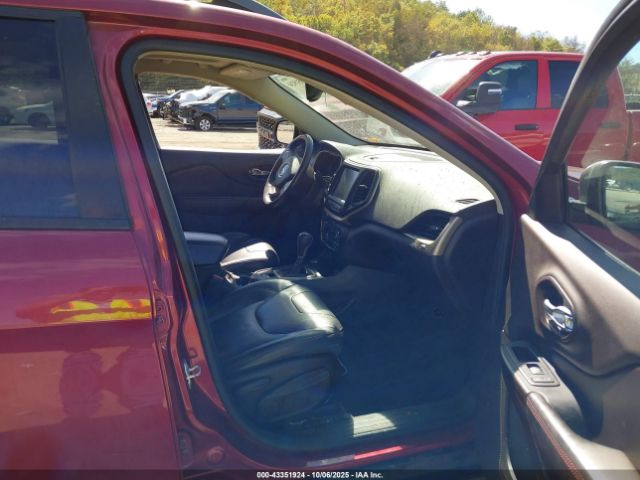 Jeep Cherokee Trailhawk Image 4