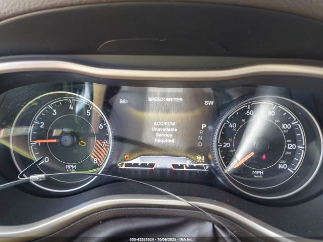 Jeep Cherokee Trailhawk Image 6