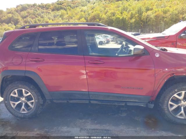 Jeep Cherokee Trailhawk Image 12