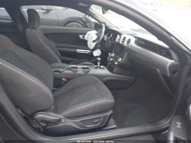 Ford Mustang Gt Fastback Image 4