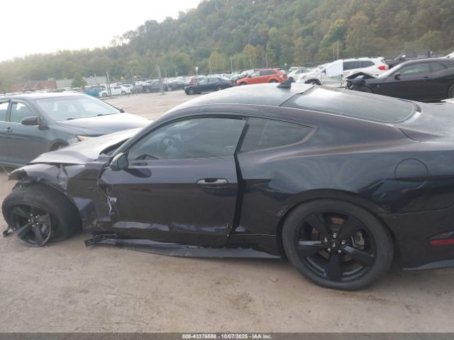 Ford Mustang Gt Fastback Image 13