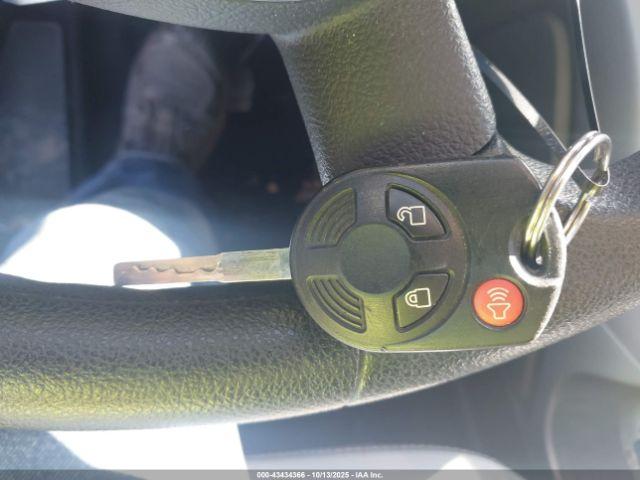 Ford Escape Se Image 9