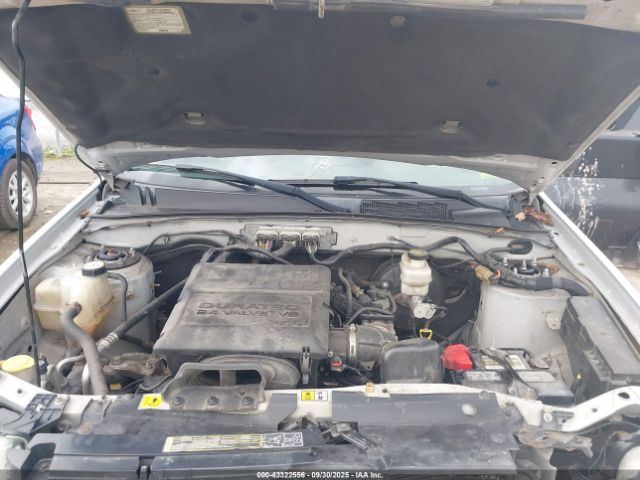 Ford Escape Xlt Image 8