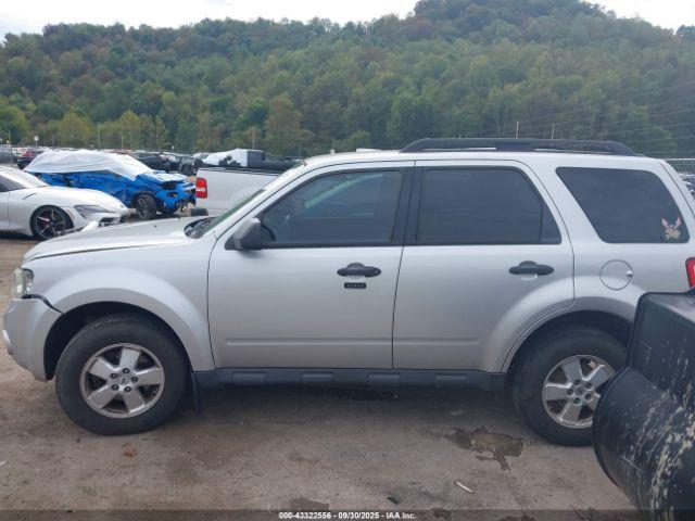 Ford Escape Xlt Image 10