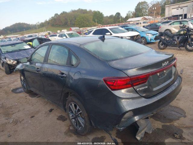 Kia Forte Lxs Image 3