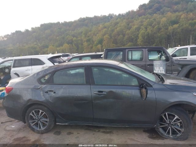 Kia Forte Lxs Image 11