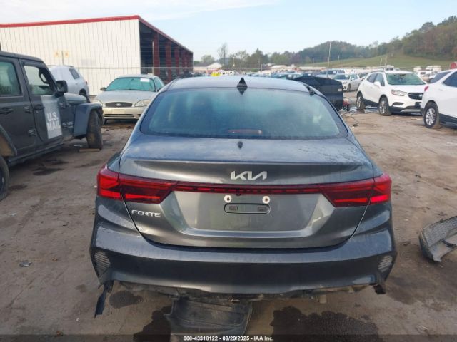 Kia Forte Lxs Image 16