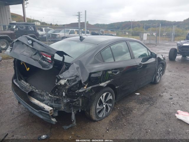 Subaru Legacy Premium Image 4