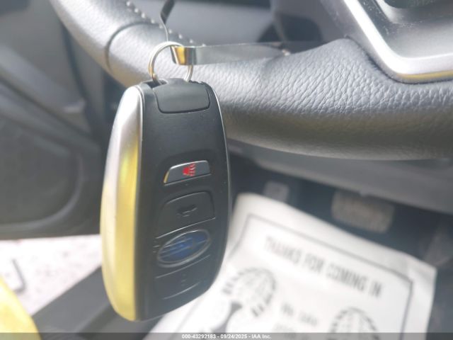 Subaru Legacy Premium Image 8