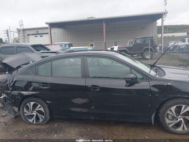 Subaru Legacy Premium Image 16