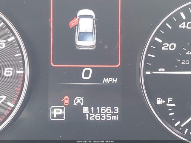 Subaru Legacy Premium Image 11