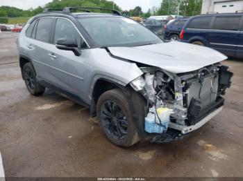  Salvage Toyota RAV4