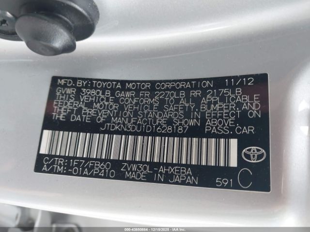 Toyota Prius Two Image 16