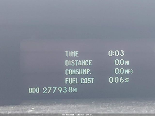 Toyota Prius Two Image 9