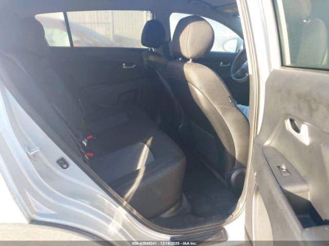 Kia Sportage Lx Image 6