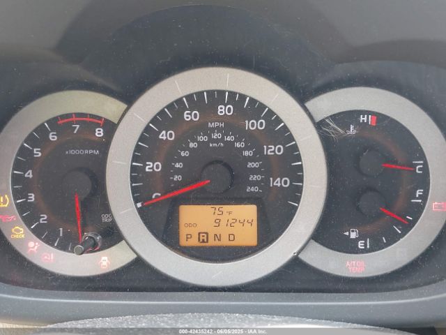 Toyota RAV4 Base V6 Image 7