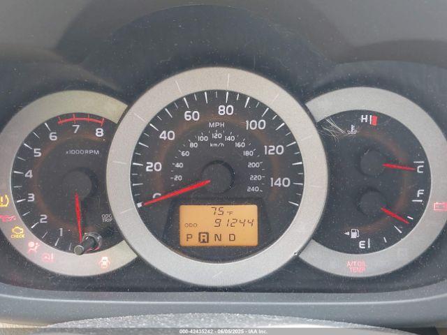 Toyota RAV4 Base V6 Image 7