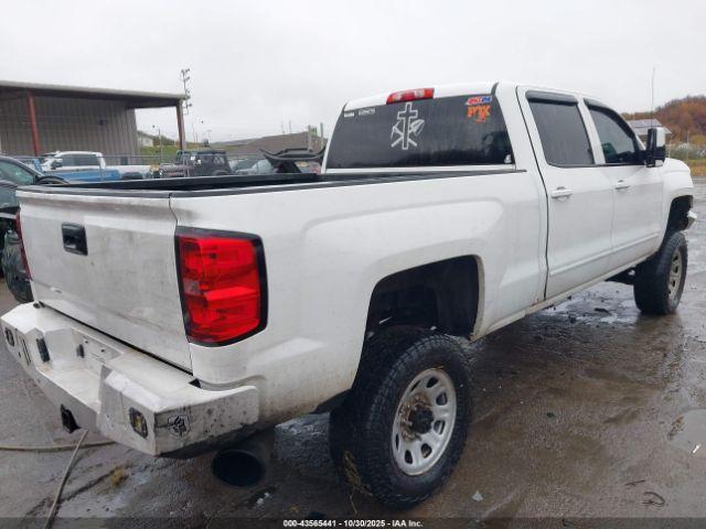 Chevrolet Silverado 2500 Lt Image 16