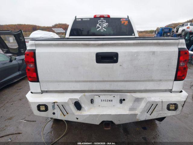 Chevrolet Silverado 2500 Lt Image 9