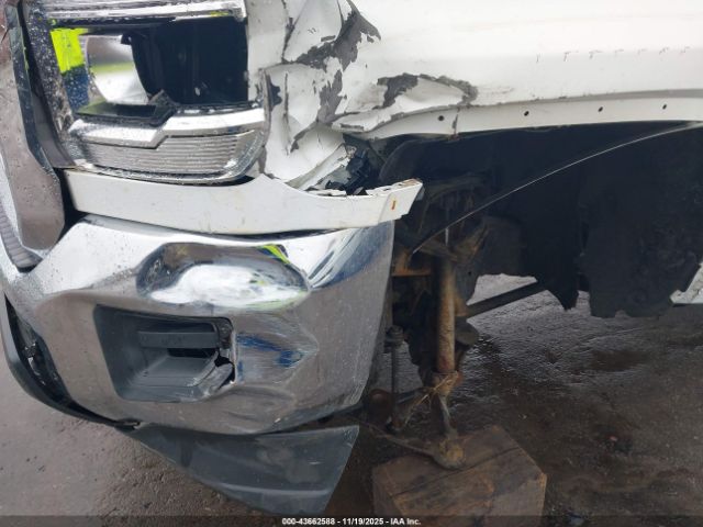 GMC Sierra 2500 Image 13