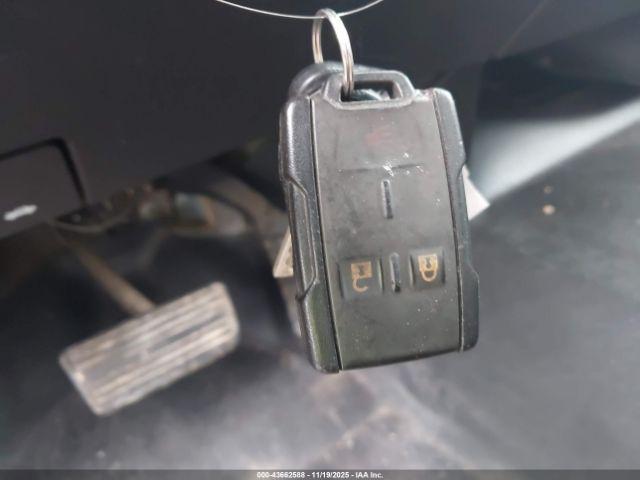 GMC Sierra 2500 Image 2