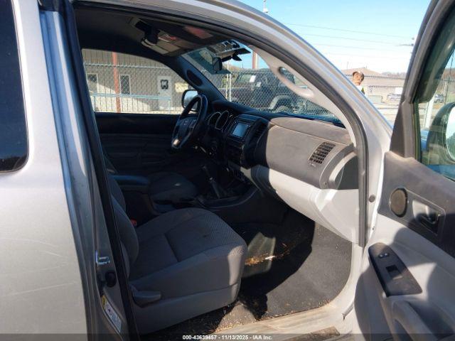 Toyota Tacoma Image 6