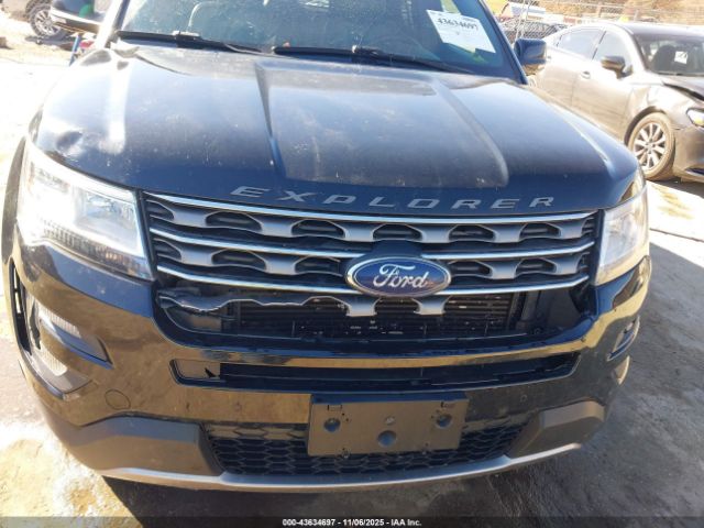 Ford Explorer Xlt Image 17