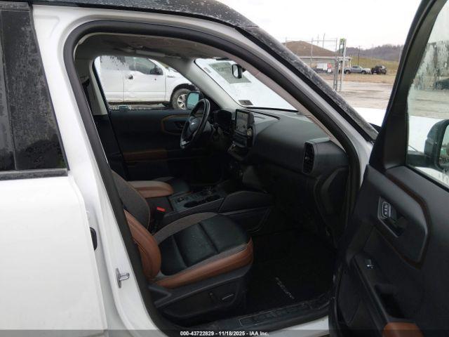 Ford Bronco Outer Banks Image 6