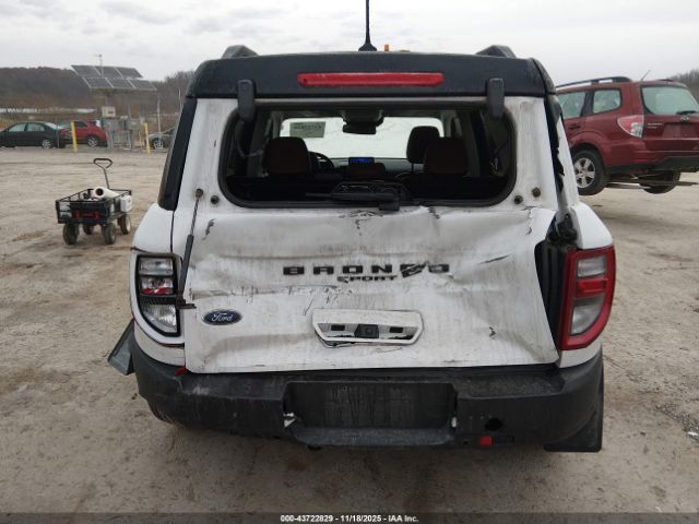 Ford Bronco Outer Banks Image 5