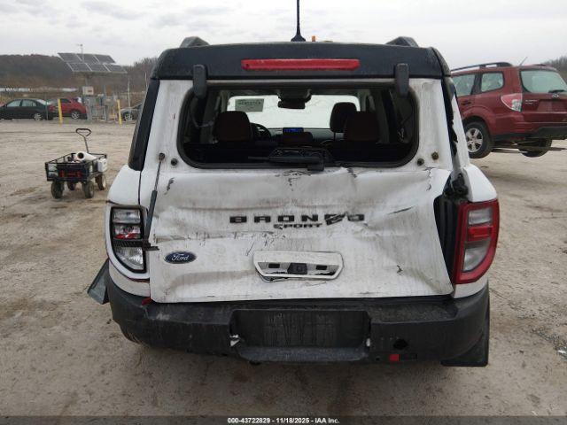 Ford Bronco Outer Banks Image 5