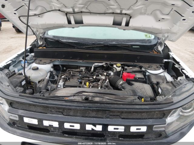 Ford Bronco Outer Banks Image 10