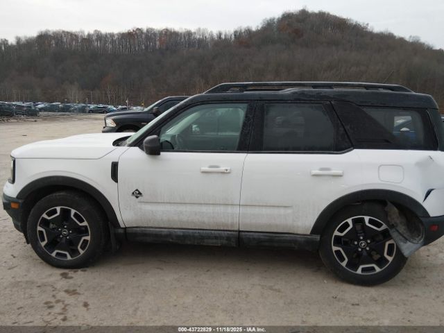 Ford Bronco Outer Banks Image 3