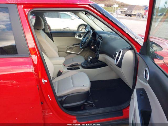 Kia Soul Lx Image 11