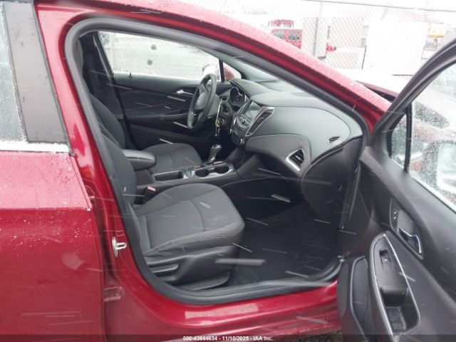 Chevrolet Cruze Lt Image 2