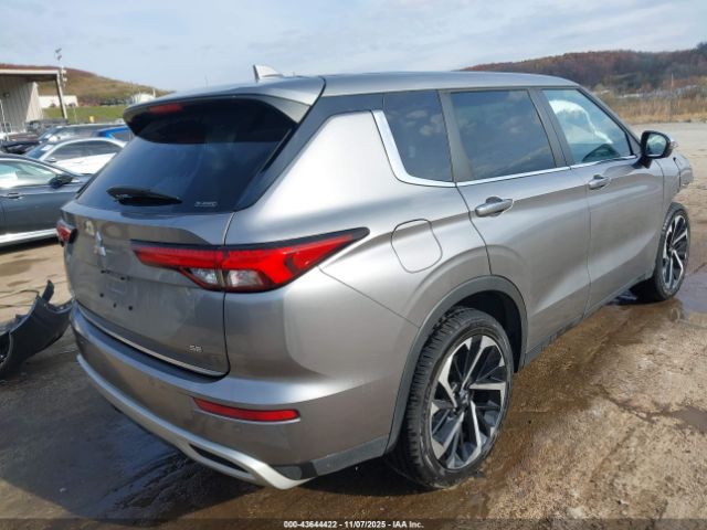 Mitsubishi Outlander Image 8