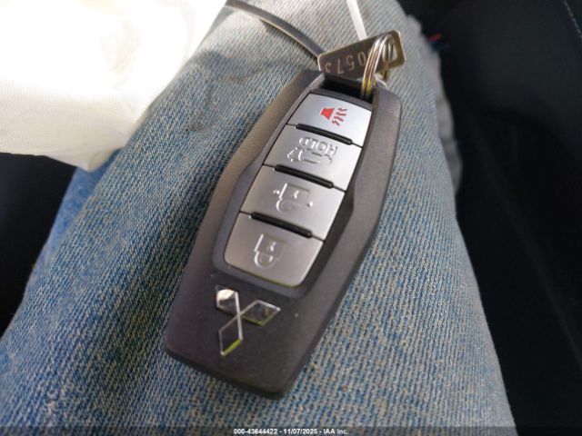 Mitsubishi Outlander Image 14