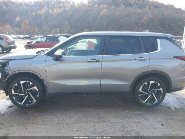 Mitsubishi Outlander Image 17