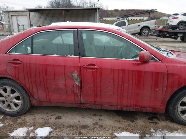 Toyota Camry Le V6 Image 6