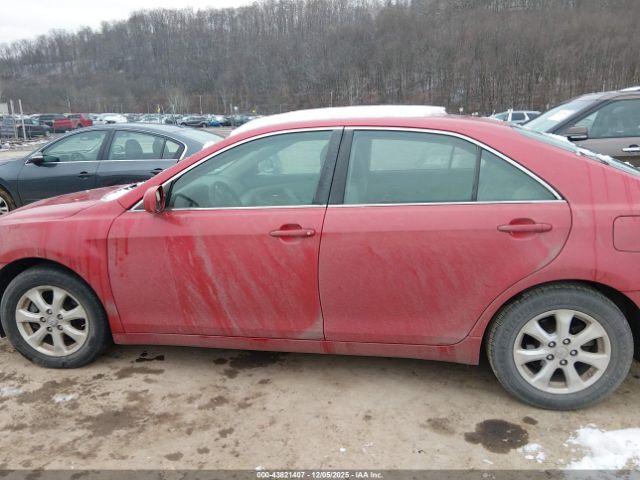 Toyota Camry Le V6 Image 13