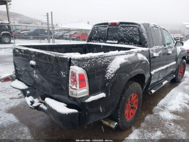 Mitsubishi Raider Ls Image 14