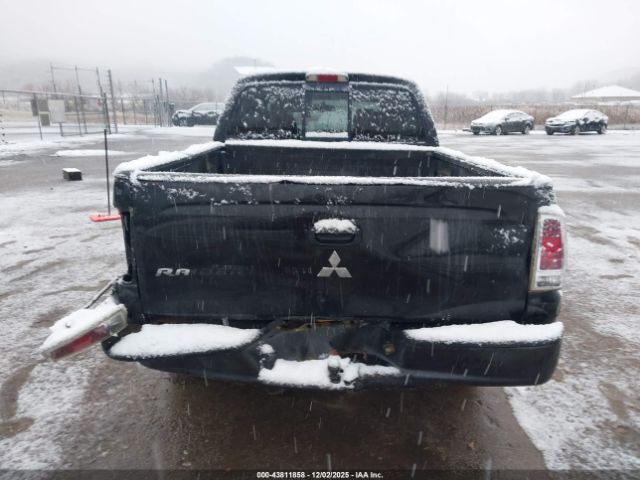 Mitsubishi Raider Ls Image 3