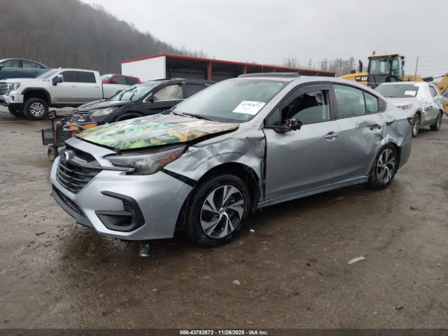 Subaru Legacy Premium Image 5